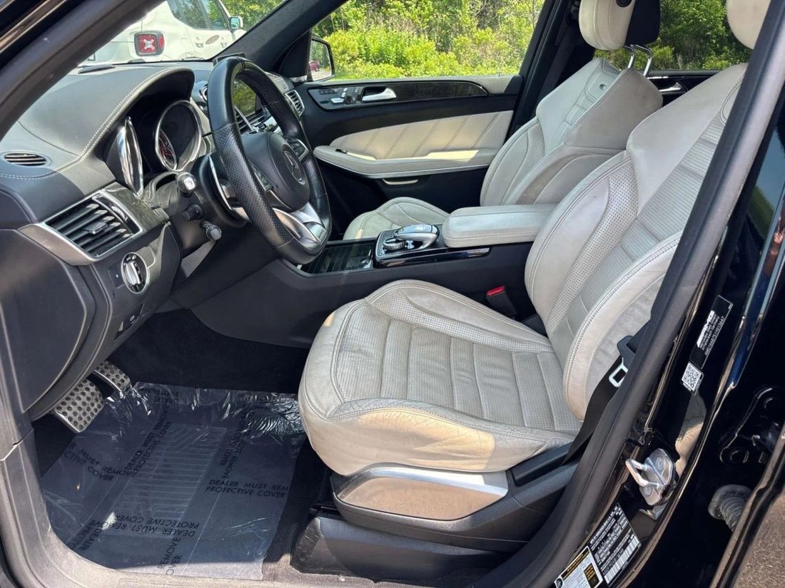 Suv in Canton, MA, United States 5 - 15777740