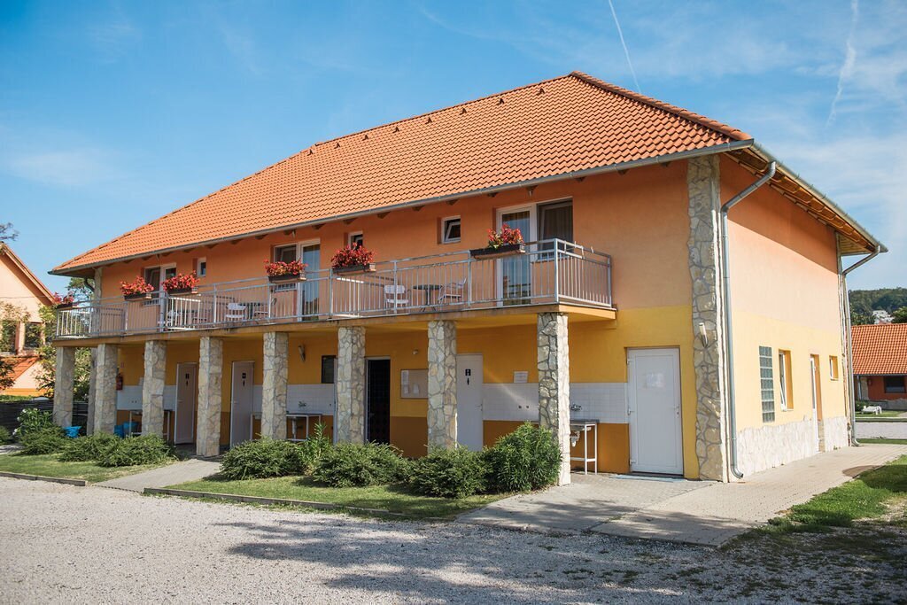 Gyenesdiás, Hungary 2 - 17379310