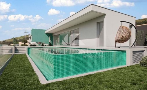 Villa in Calheta, Madeira, Portugal 1