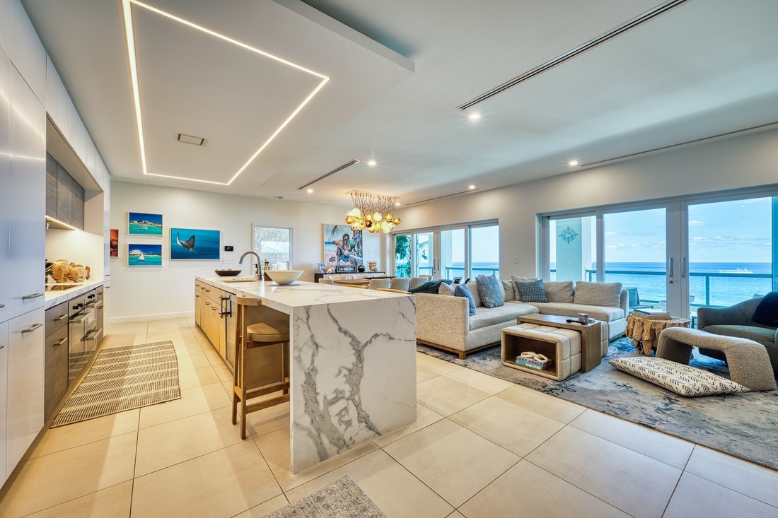 Condo in Bodden Town, Bodden Town, Cayman Islands 4 - 17380272