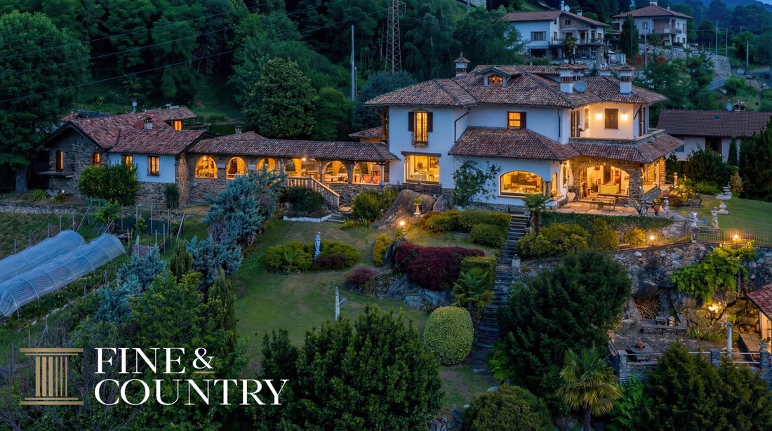Villa in Stazzona, Lombardy, Italy 2 - 17380354