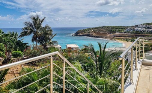 Villa in Cole Bay, Sint Maarten 1