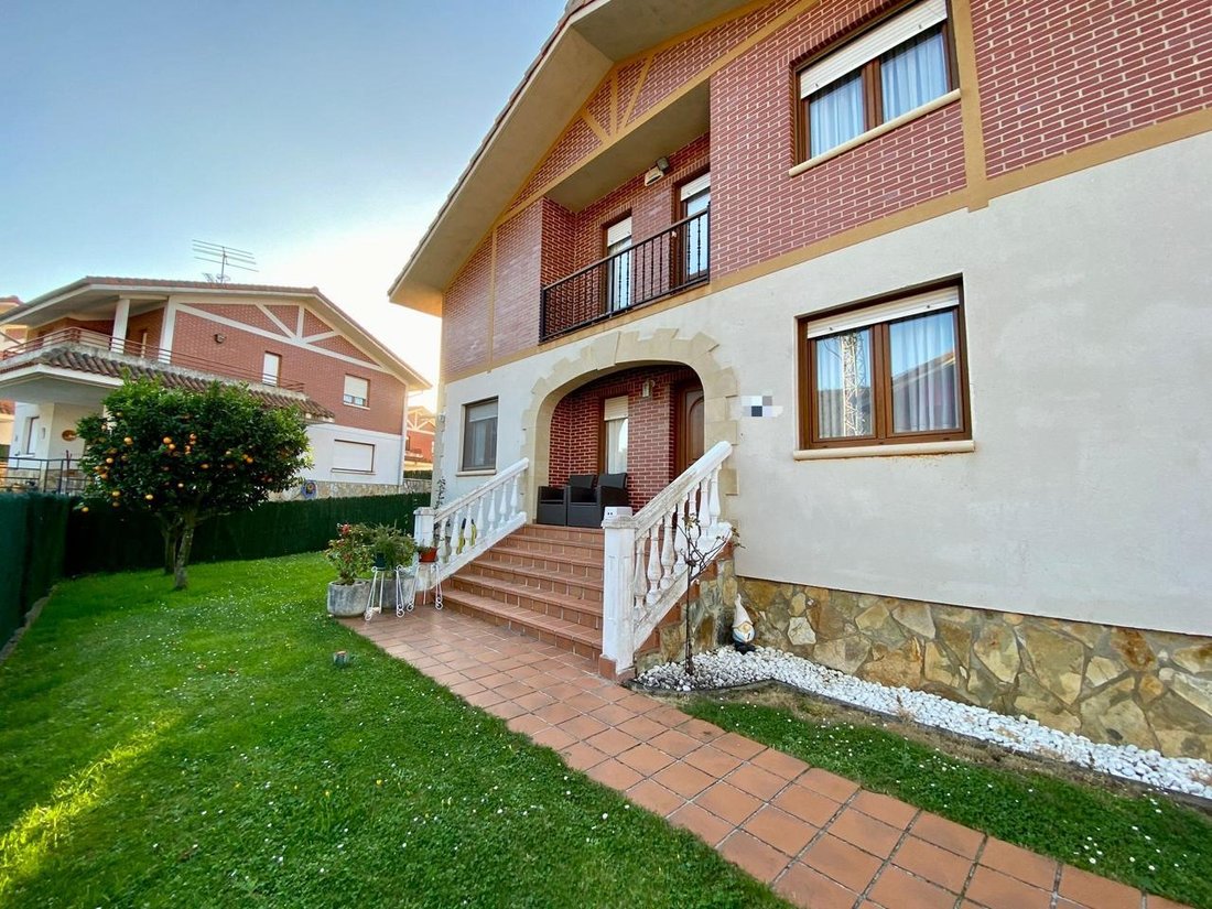 Villa in Castro-Urdiales, Cantabria, Spain 4 - 17380615