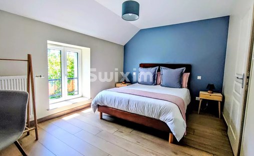 19th Century Château With 4,34 Hectare Wooded Park Swimming Pool Burgundy, Near Beaune