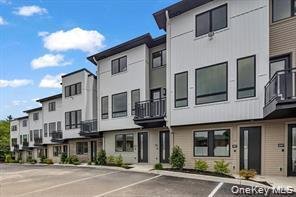 Condo in Spring Valley, New York, United States 2 - 17380683
