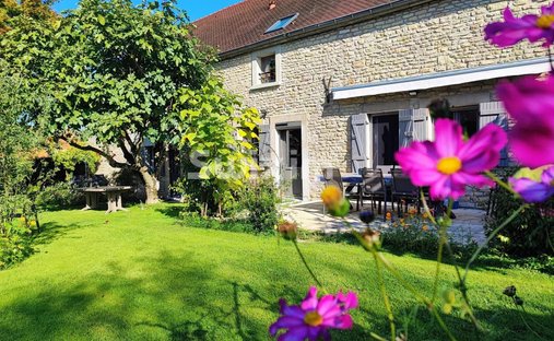 19th Century Château With 4,34 Hectare Wooded Park Swimming Pool Burgundy, Near Beaune