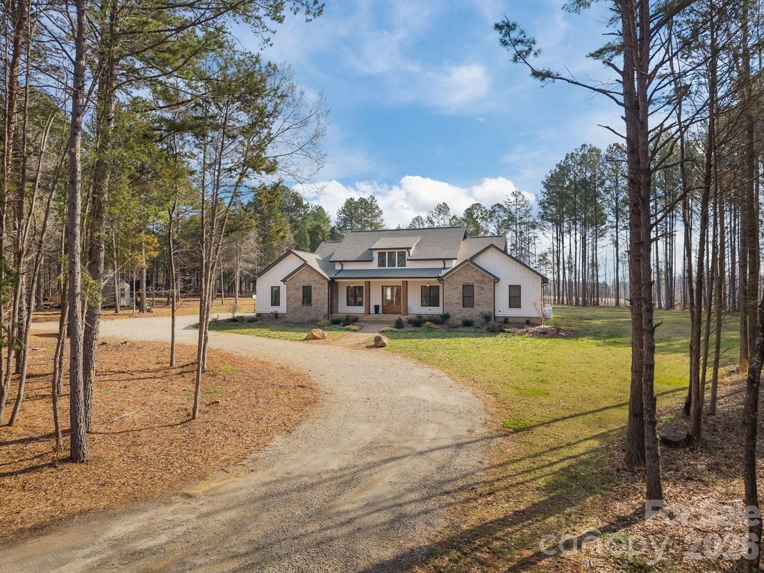 House in Faith, North Carolina, United States 2 - 17382354