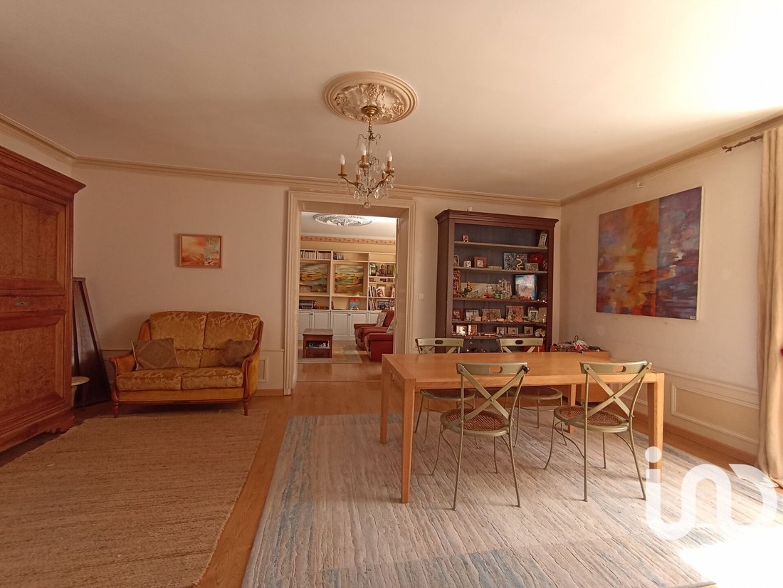House in L'Ile-Bouchard, Centre-Val de Loire, France 4 - 17382487