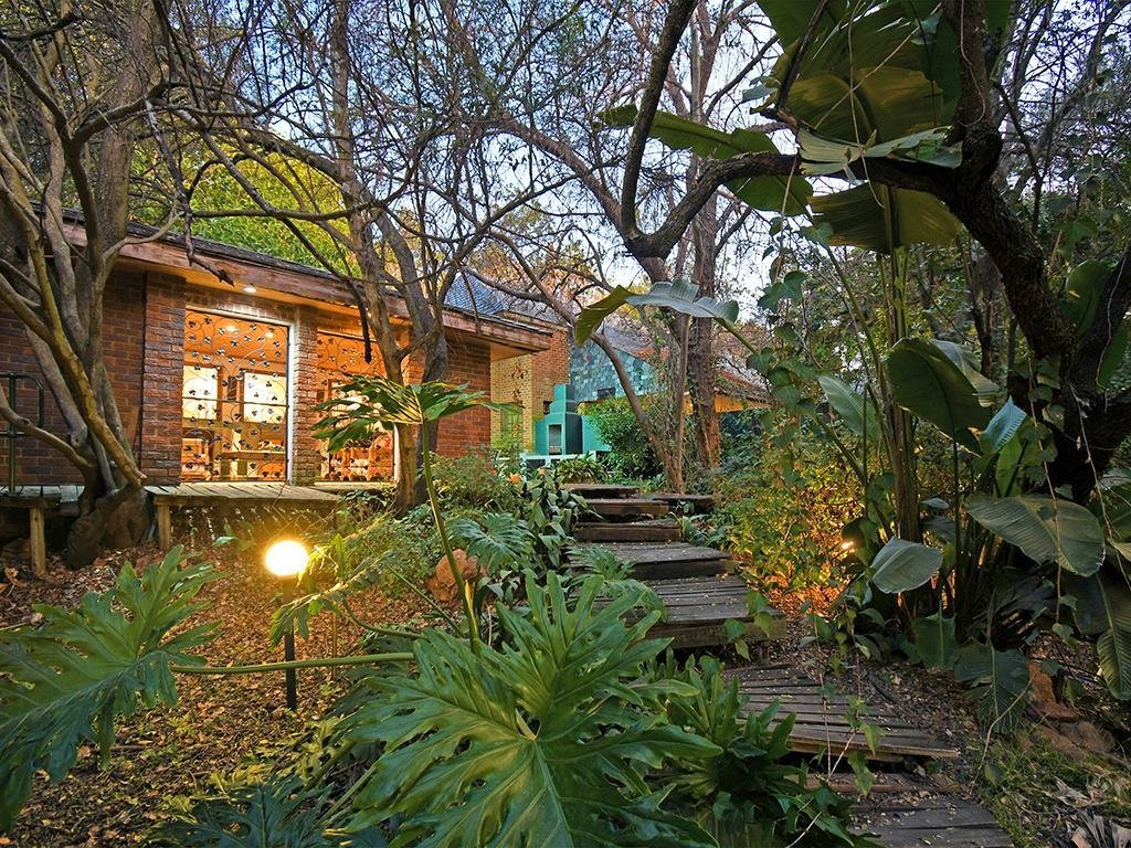 House in Bryanston, Gauteng, South Africa 3 - 17384636