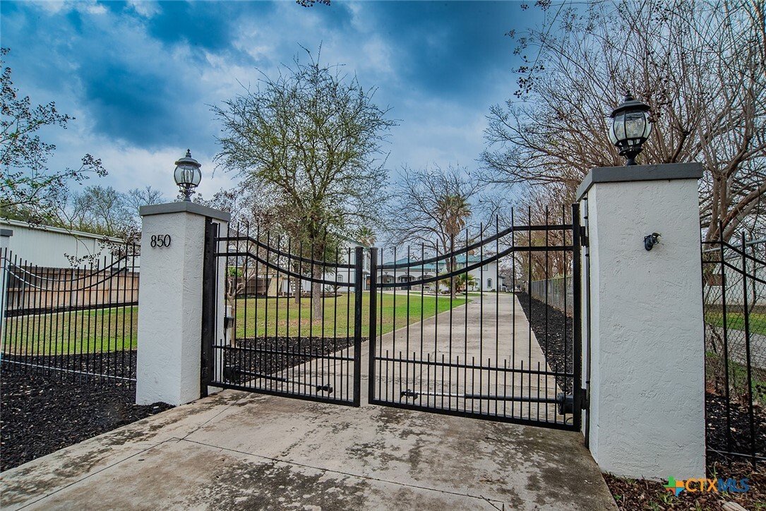 House in McQueeney, Texas, United States 3 - 17365287