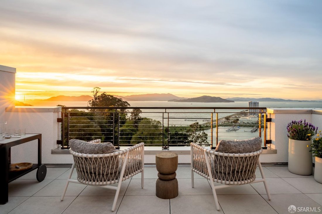 Condo in San Francisco, California, United States 4 - 17382987