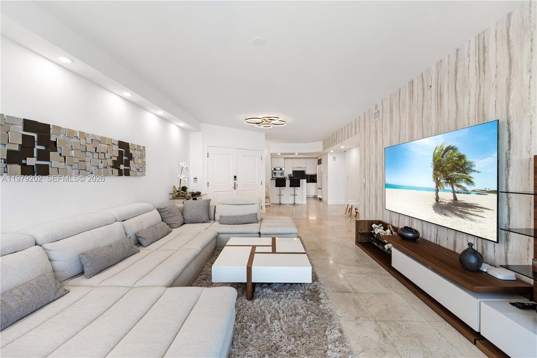Condo in Hollywood, Florida, United States 5 - 17381865