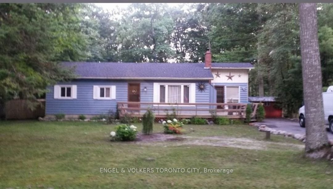 House in Tiny, Ontario, Canada 1 - 17384307