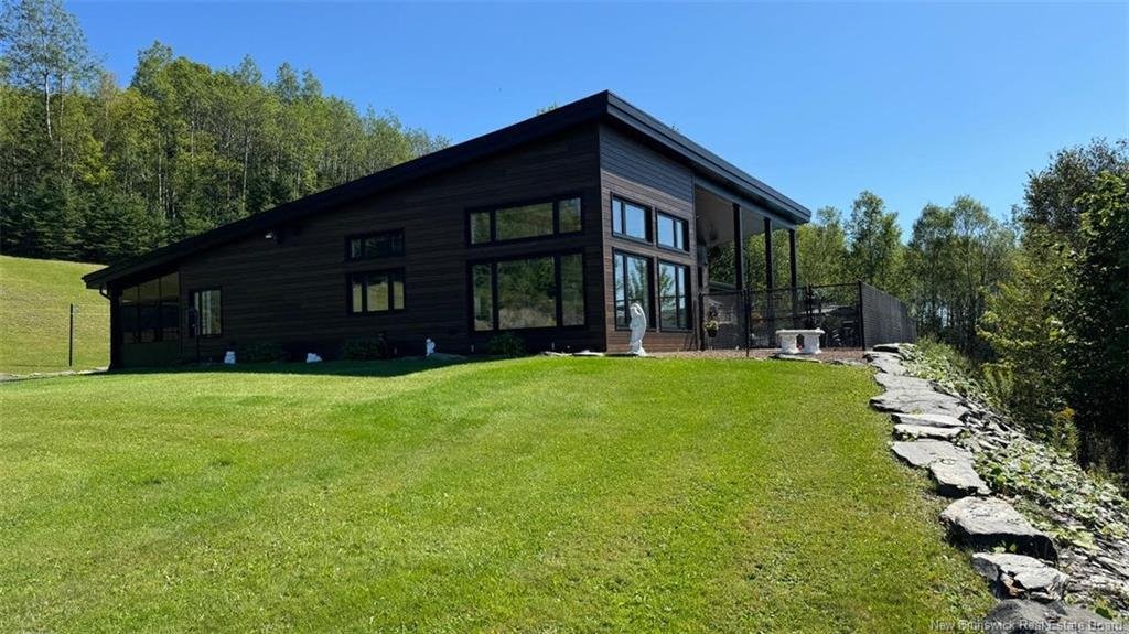 House in Saint-Jacques, New Brunswick, Canada 1 - 17380705
