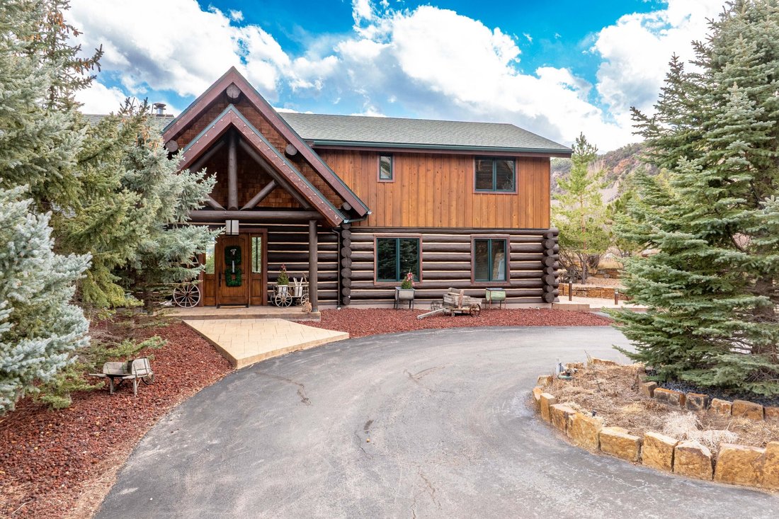 House in Glenwood Springs, Colorado, United States 2 - 17380435