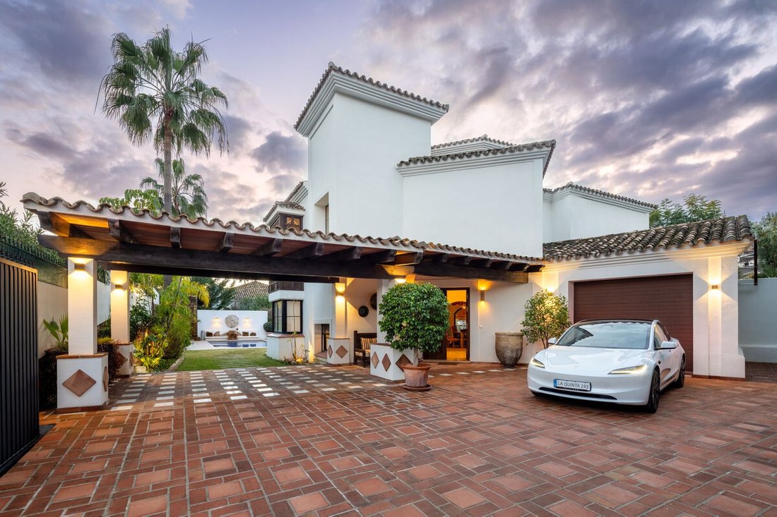 Villa in Benahavis, Andalusia, Spain 3 - 17381500