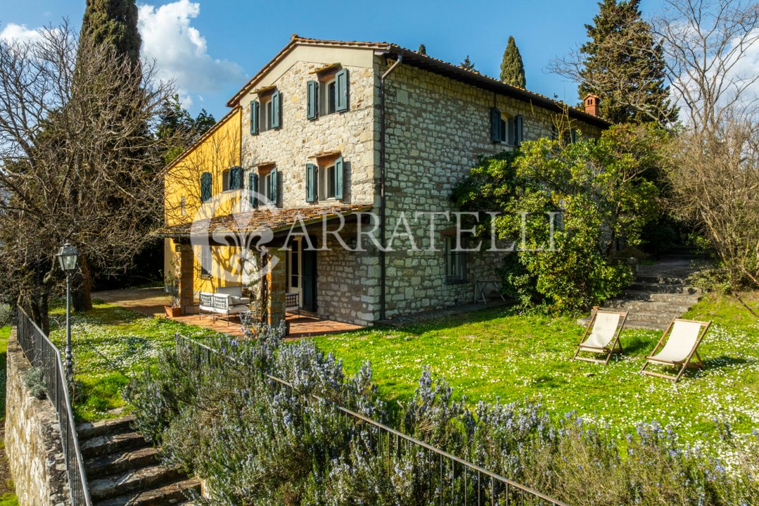 Villa in Vaiano, Toskana, Italien 2 - 17352010