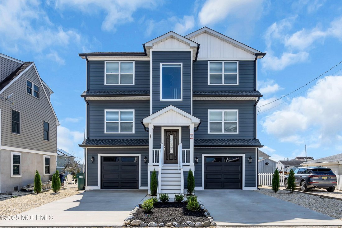 House in Little Egg Harbor Township, New Jersey, United States 1 - 17383437
