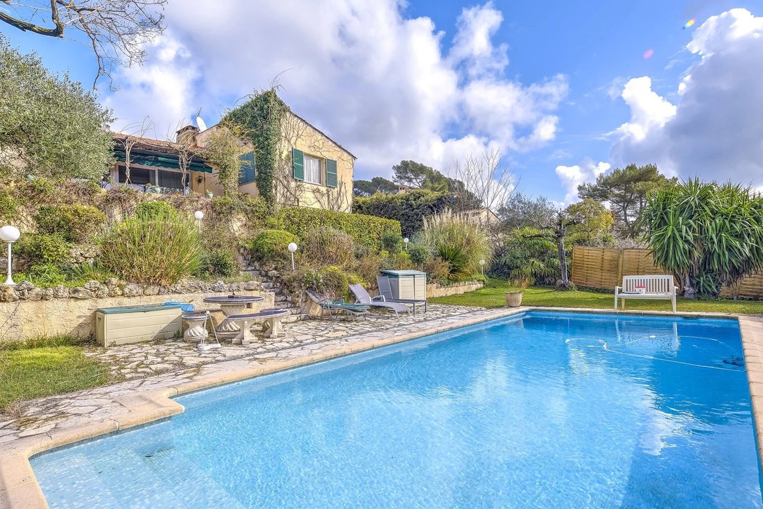Villa in Mougins, Provence-Alpes-Côte d'Azur, France 1 - 17381638