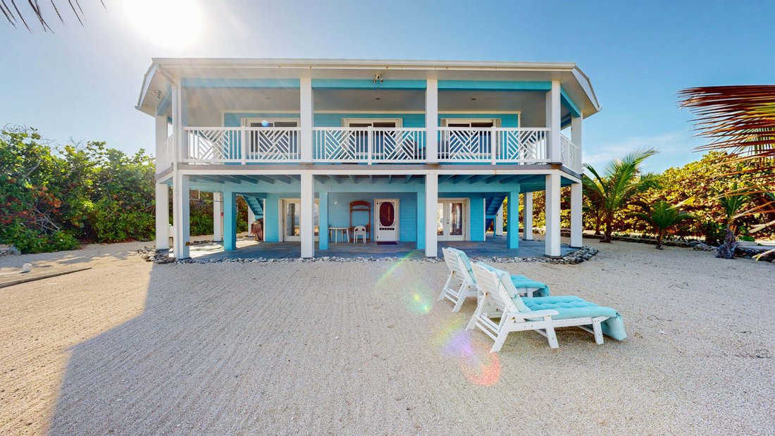 House in Stake Bay, Sister Islands, Cayman Islands 1 - 17382518