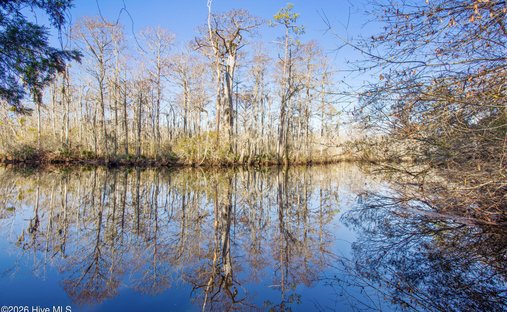 Land in New Bern, North Carolina, United States 1