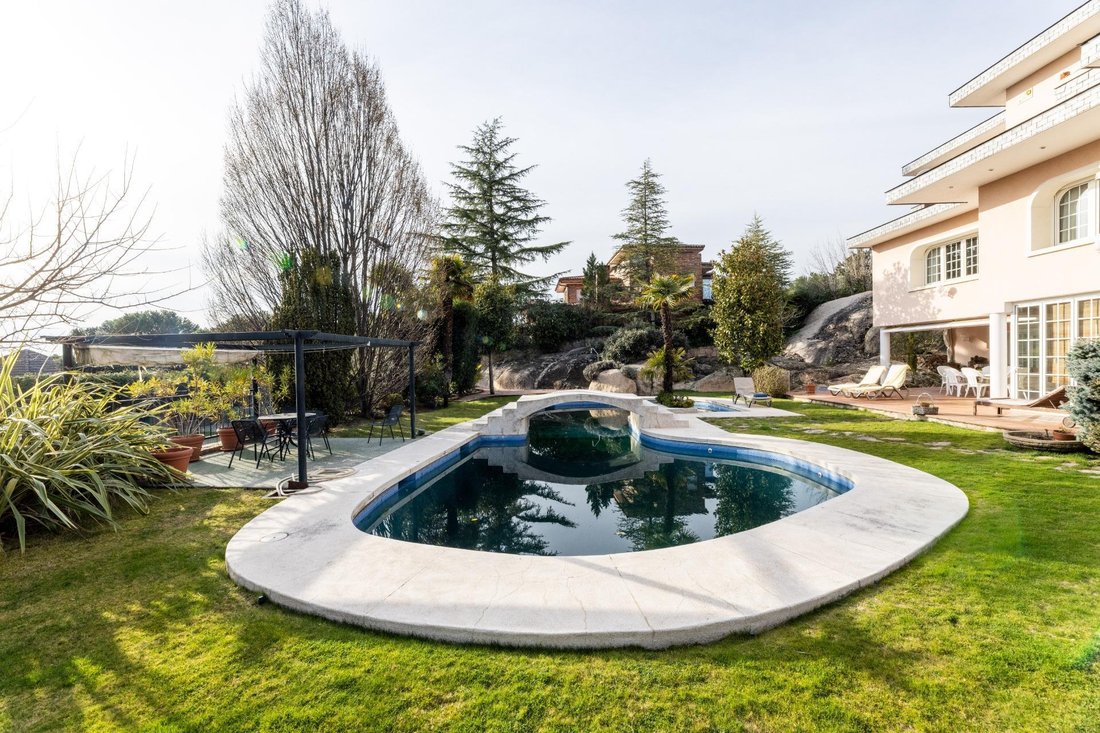 Villa in Torrelodones, Comunidad de Madrid, Spain 5 - 17383014