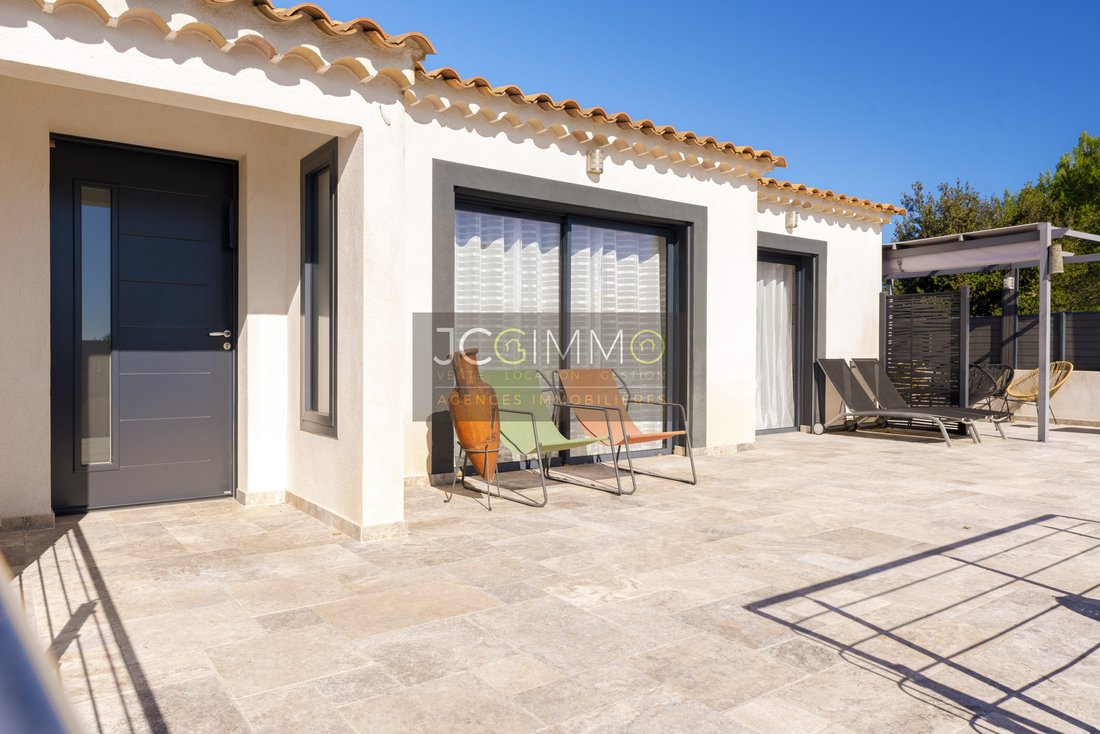 House in Carnoules, Provence-Alpes-Côte d'Azur, France 2 - 17383941