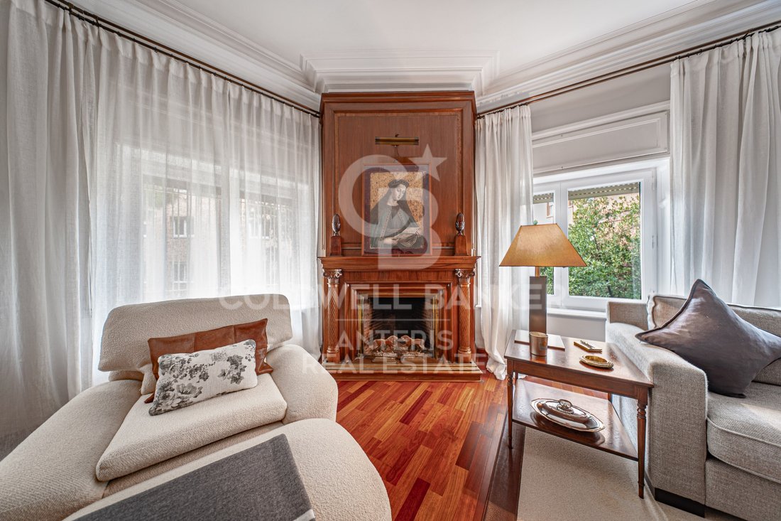 Apartment in Sarrià-Sant Gervasi, Barcelona, Spain 4 - 17384495