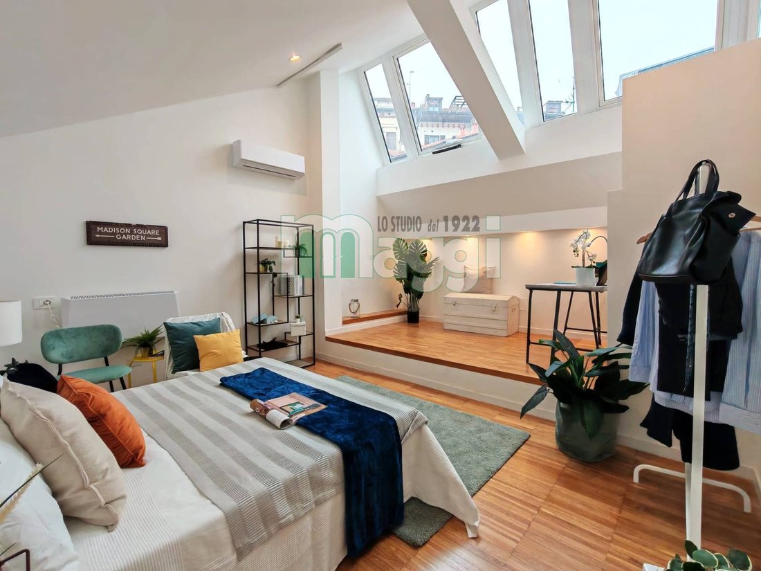 Apartment in Isola, Milan, Italy 4 - 17383048