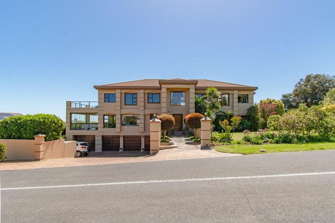 House in Bel` Aire, Cape Town, Western Cape 2 - 17383738