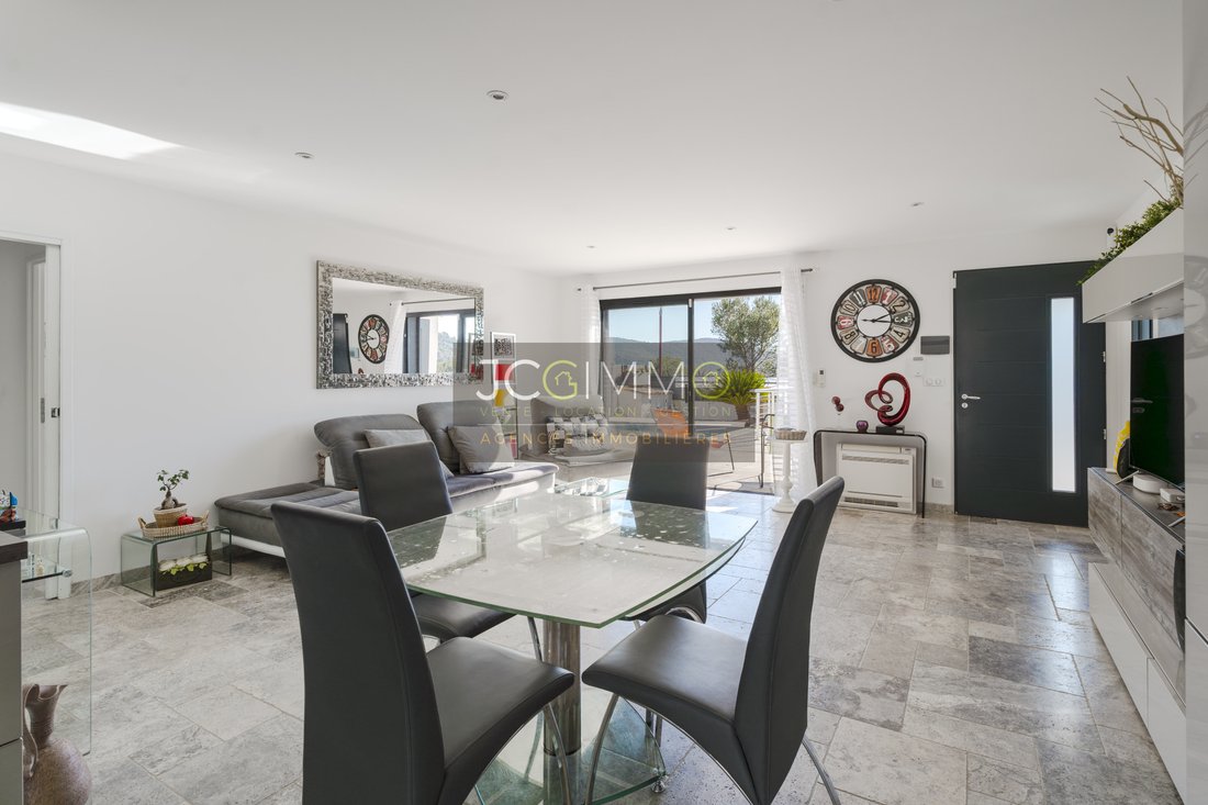 House in Carnoules, Provence-Alpes-Côte d'Azur, France 5 - 17383941