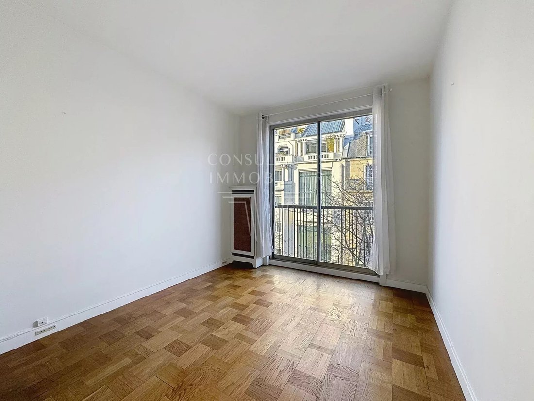 Apartment in Muette Nord, Paris 16e Arrondissement, Paris 4 - 17380559