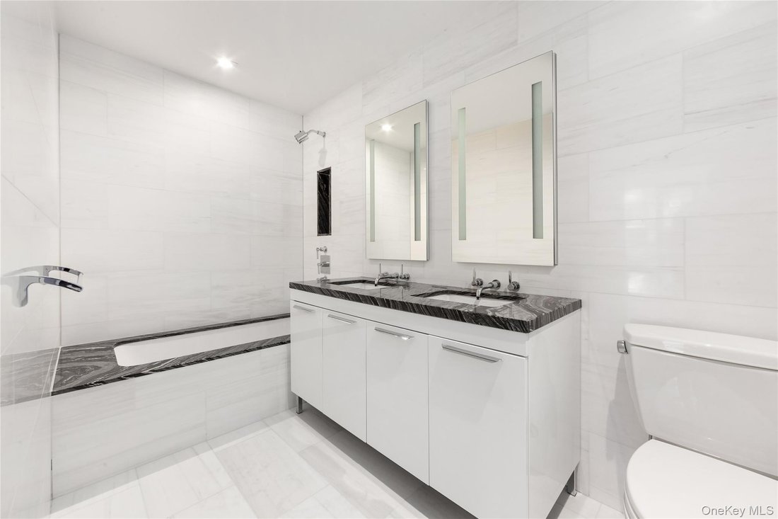 Condo in New York, New York, United States 5 - 17383032