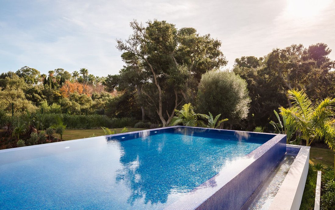 Villa in Sotogrande, San Roque, Andalusia 2 - 17381536