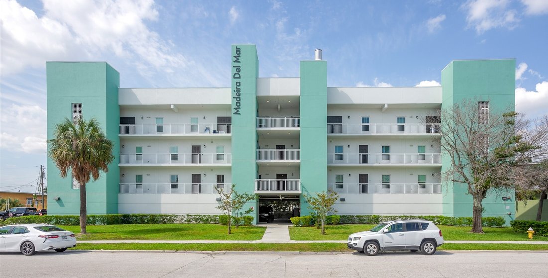 Condo in Madeira Beach, Florida, United States 1 - 17380467