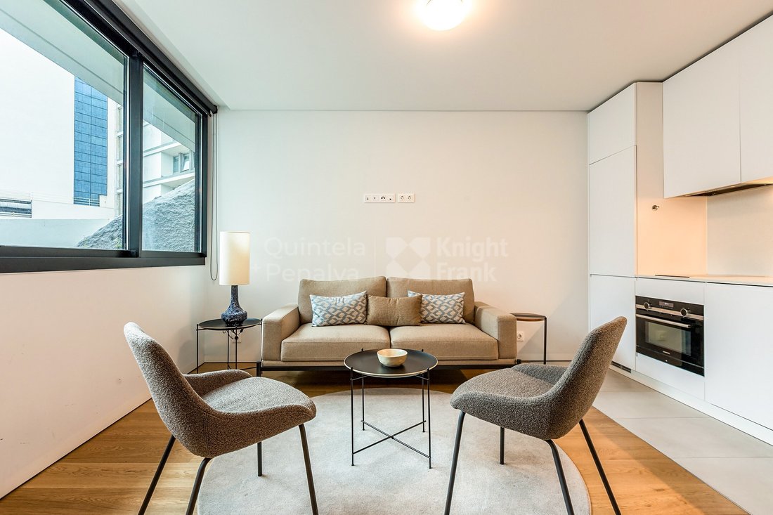 Apartment in Campolide, Lisbon, Portugal 2 - 17384553