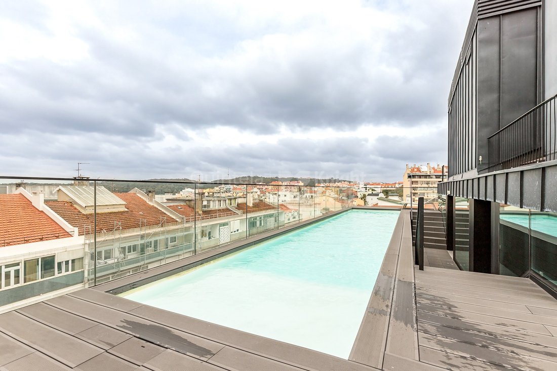 Apartment in Campolide, Lisbon, Portugal 1 - 17384553