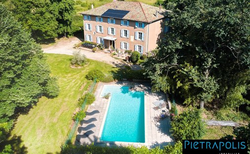 Maison à Pact, Auvergne-Rhône-Alpes, France 1