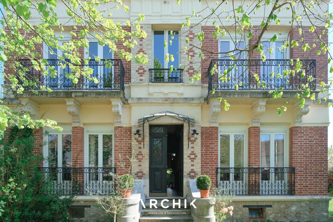 House in Sonchamp, Ile-de-France, France 2 - 15498638