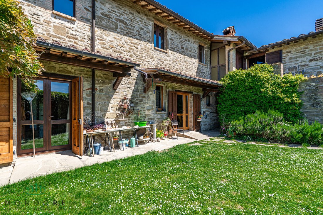 House in Gubbio, Umbria, Italy 5 - 15889668