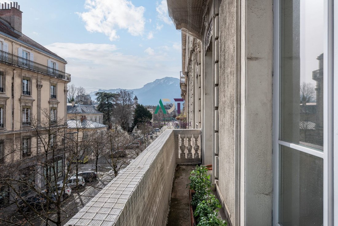 Apartment in Centre-ville - Victor Hugo, Grenoble, France 5 - 17385281