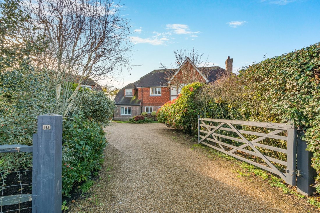 House in Highleigh, England 3 - 17382940