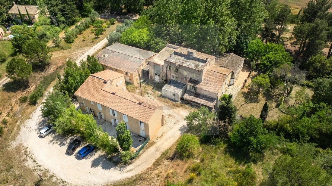 Estate in Plateau de Puyricard-La Trévaresse, Aix-en-Provence, France 3 - 14387724
