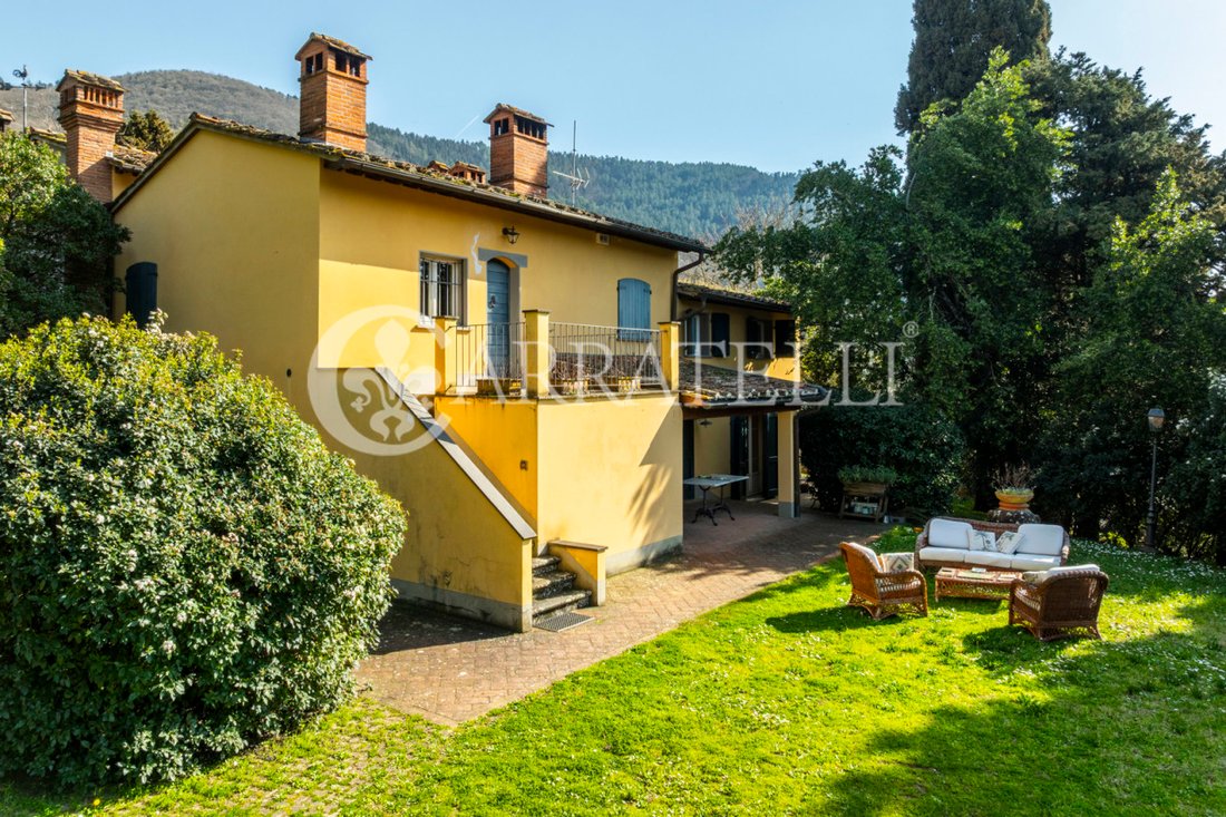 Villa in Vaiano, Tuscany, Italy 3 - 17352010