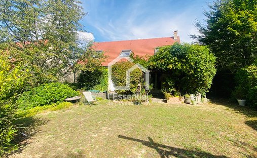 House in Clairieres, Verneuil-sur-Seine, France 1