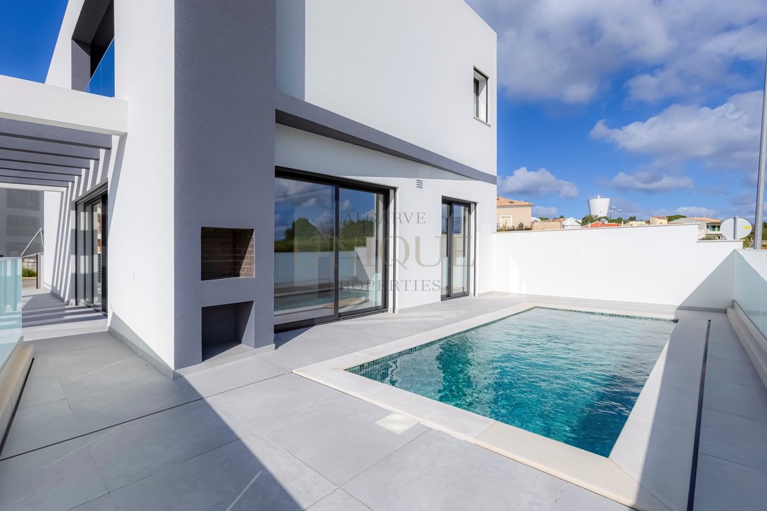 House in Mexilhoeira Grande, Algarve, Portugal 2 - 17264283