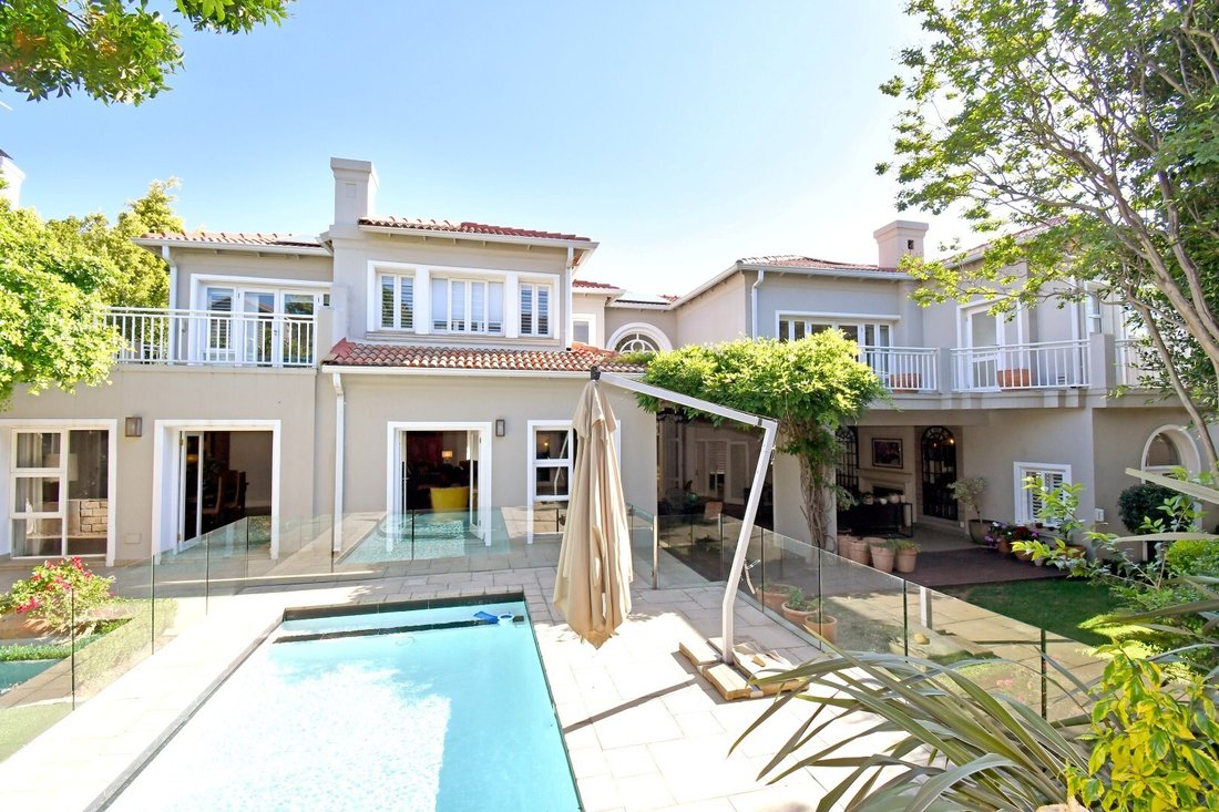 House in Sandton, Gauteng, South Africa 1 - 17384648