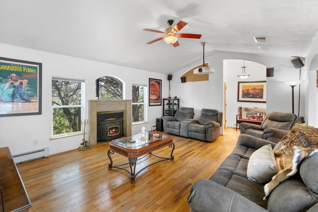 House in Tijeras, New Mexico, United States 2 - 17383448