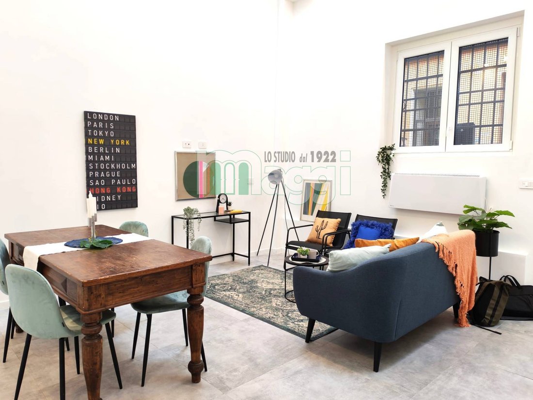 Apartment in Isola, Milan, Italy 1 - 17383048