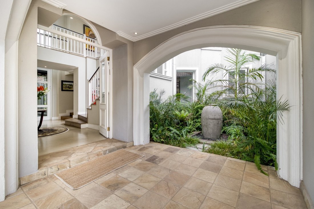 House in Sandton, Gauteng, South Africa 2 - 17384648